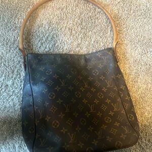 ✅AUTHENTIC✅LOUIS VUITTON LOOPING GM SHOULDER BAG